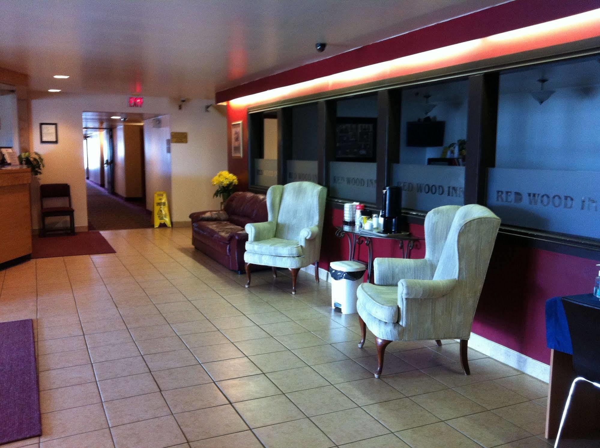 Redwood Motor Inn Брендон Екстер'єр фото